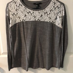 Forever 21 Lace 3/4 sleeve blouse